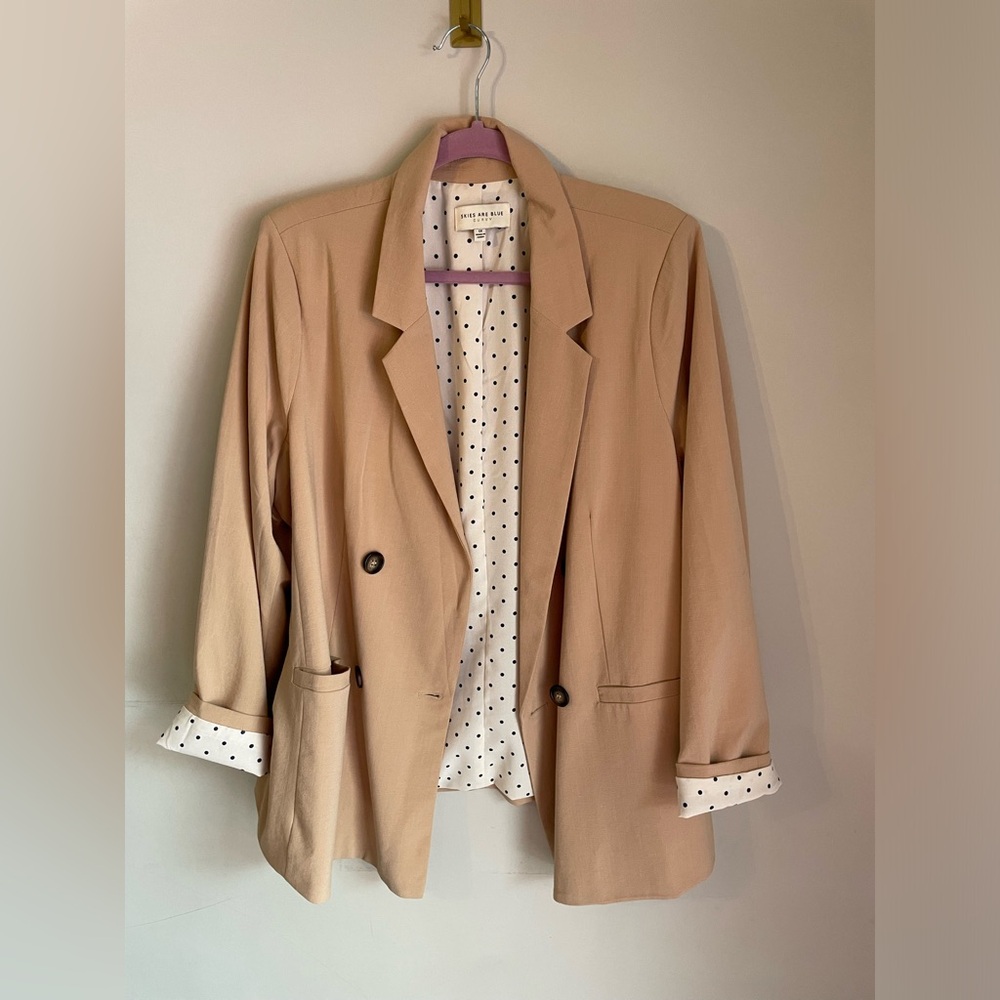 Skies are blue size 1X double breasted tan blazer
